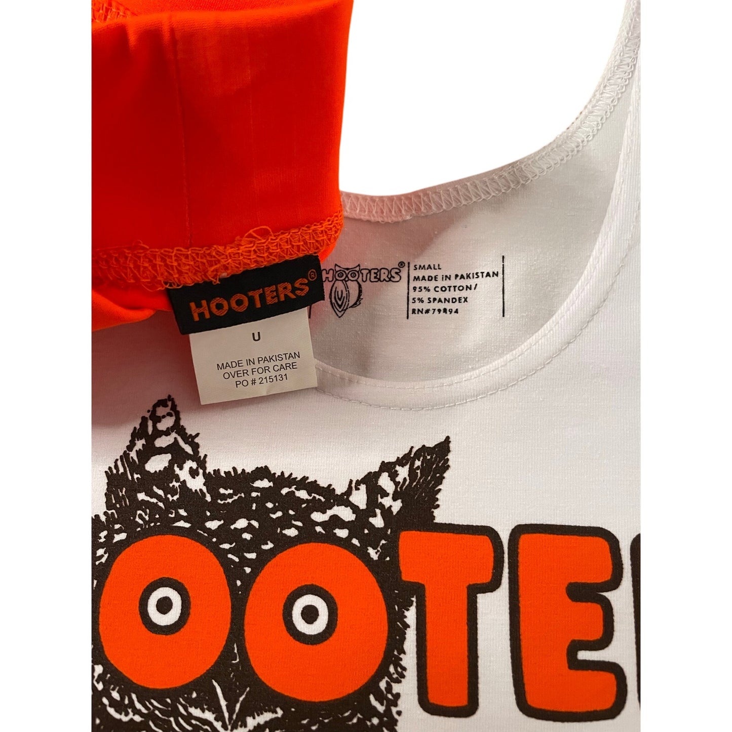 New Women’s Hooters Girl Uniform Tank Shorts & Pouch from Clearwater Florida Size Small