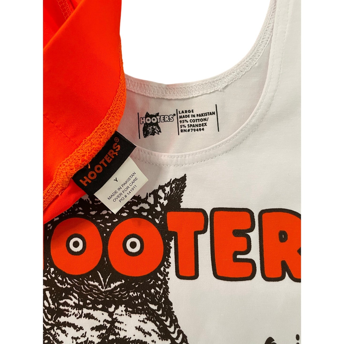 New Women’s Hooters Girl Uniform Tank Shorts & Pouch from Clearwater Florida Size Large